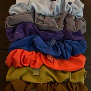 NWT Lululemon 7-pack of Uplifting Scrunchies